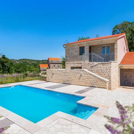 Stari Dvori Sibenik