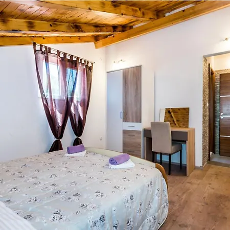 Stari Dvori * Sibenik