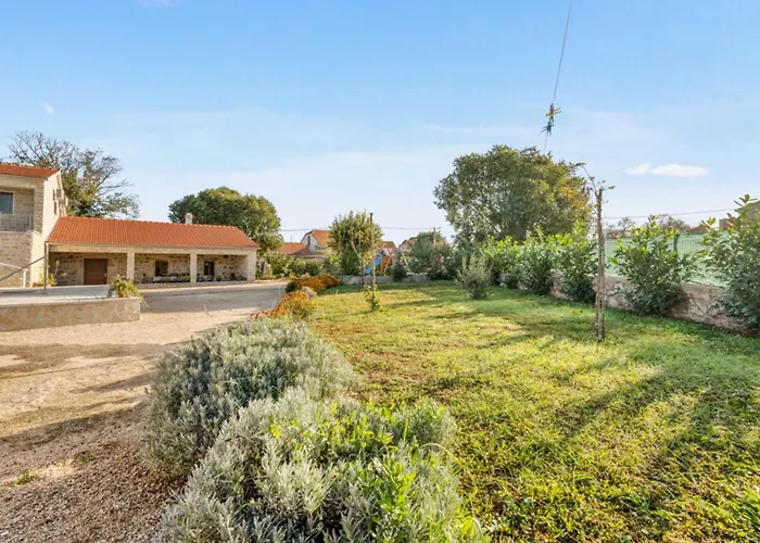 Stari Dvori * Šibenik